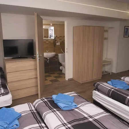 School Apartment - Your Unique Place In Prague By Metro Vysehrad Room photo